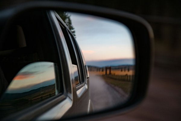 What are the best practices for installing aftermarket heated mirrors on a British truck?